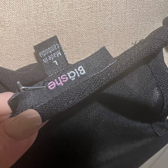 Black form fitting bodysuit size L - Picture 4 of 4